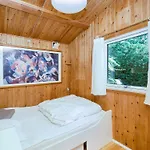 5 Person In Graested-by Traum Graested