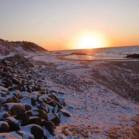 5 Person In Graested-by Traum Græsted